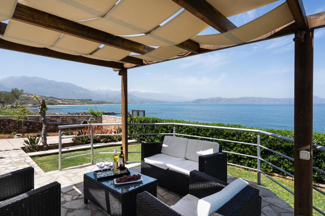Beachfront Family Villa Katerina With Private Pool, Playground, Bbq & Amazing Sea Views! Petres  Екстер'єр фото